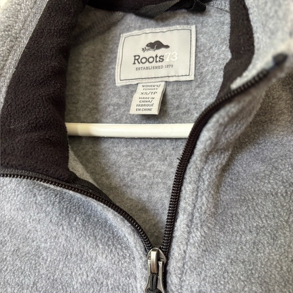 Roots Grey Full-Zip Fleece Jacket XS - Picture 2 of 7